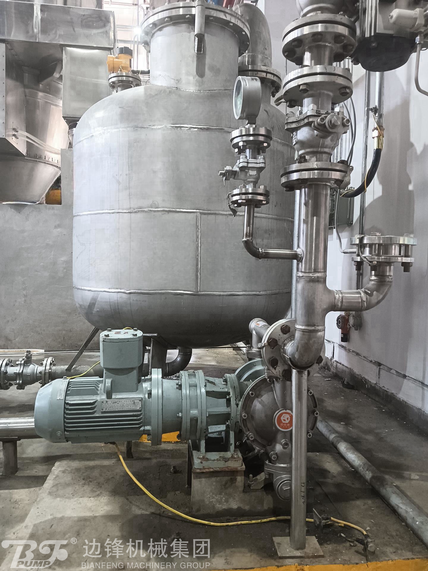 4md1udwhpukadg613stmel7i1_0 4md1udwhpukadg613stmel7i1_0