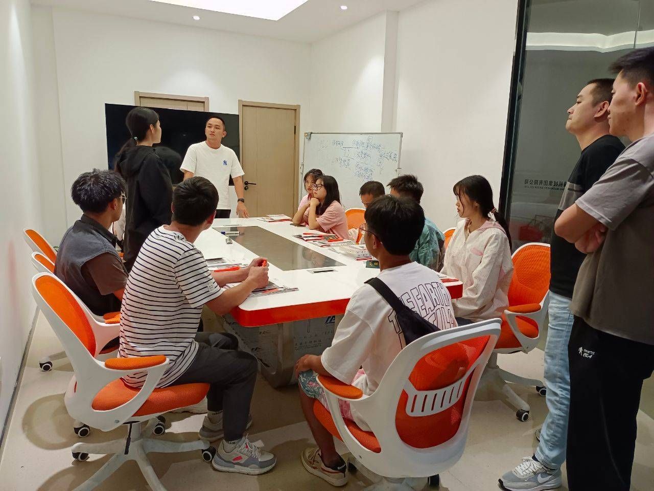 大步流星，執夢遠航！第八期飛鷹班結業儀式圓滿結束